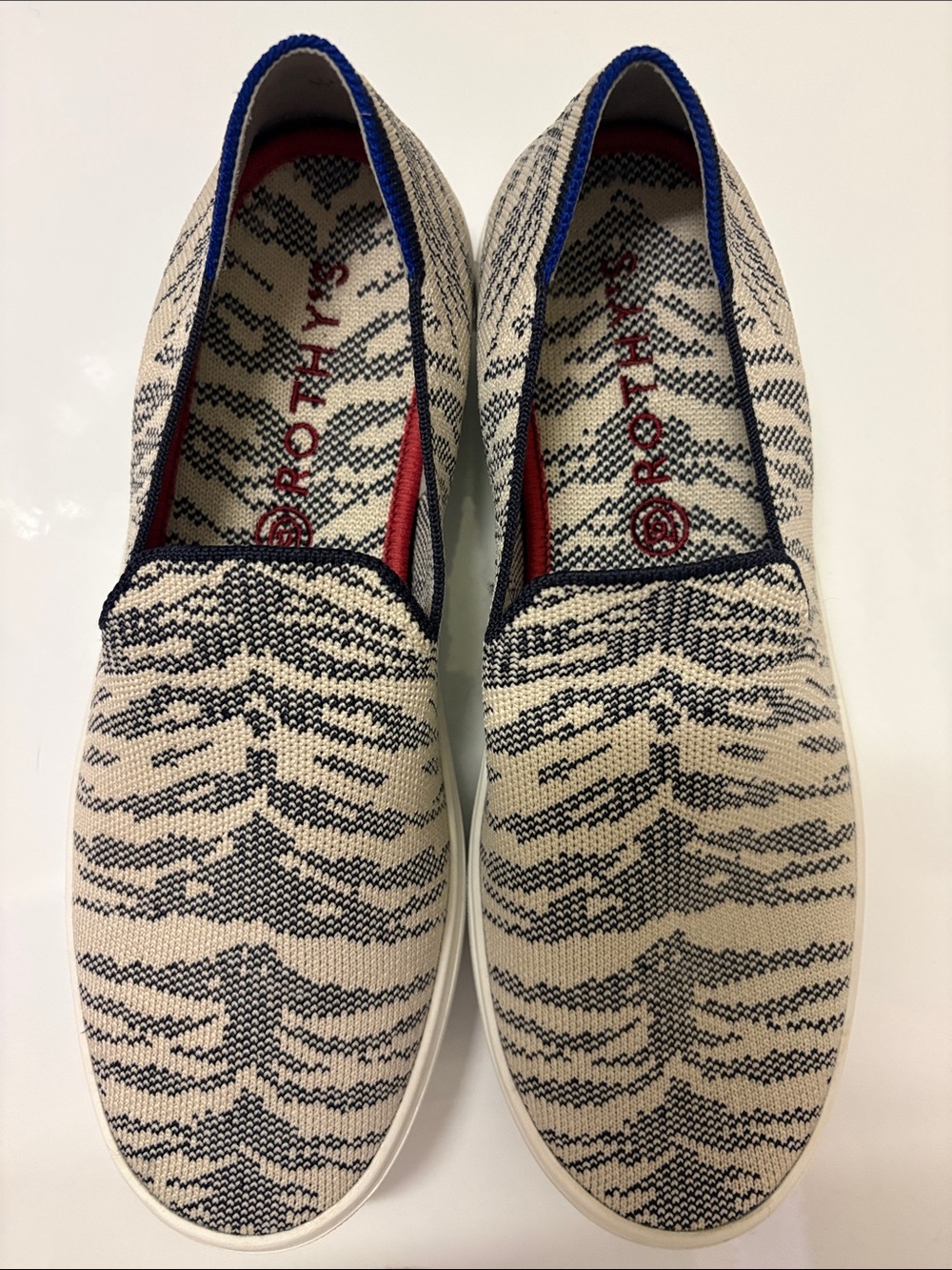rothys 8.5 maritime tiger sneaker slip on